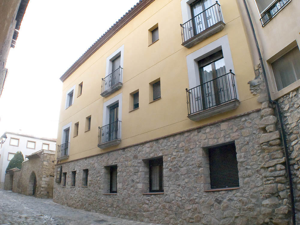 Fonda Bohemia Riuot Aparthotel Montblanc Εξωτερικό φωτογραφία