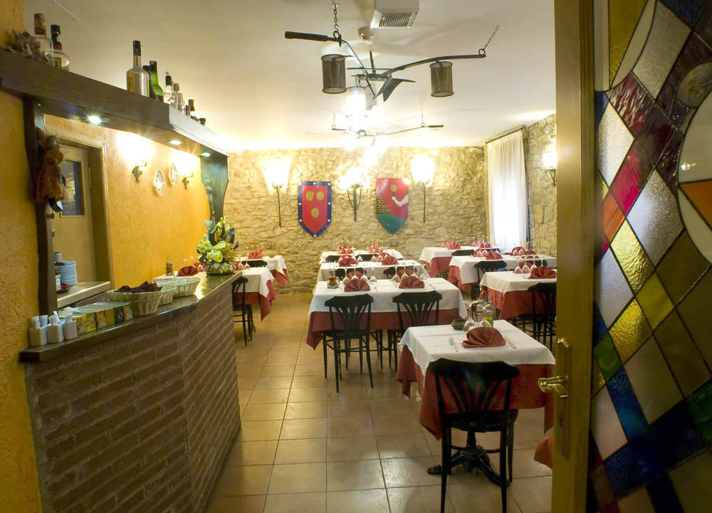 Fonda Bohemia Riuot Aparthotel Montblanc Εξωτερικό φωτογραφία